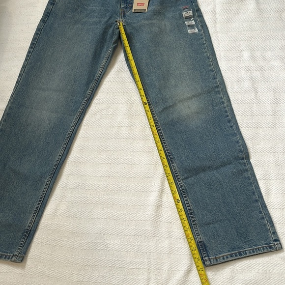LEVI’S Women’s 550 Relaxed 32 x 32 Blue Jeans NWT - Picture 10 of 16
